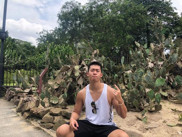 192CM的帅气篮球体育生,转做时尚博主 192CM的帅气篮球体育生,转做时尚博主