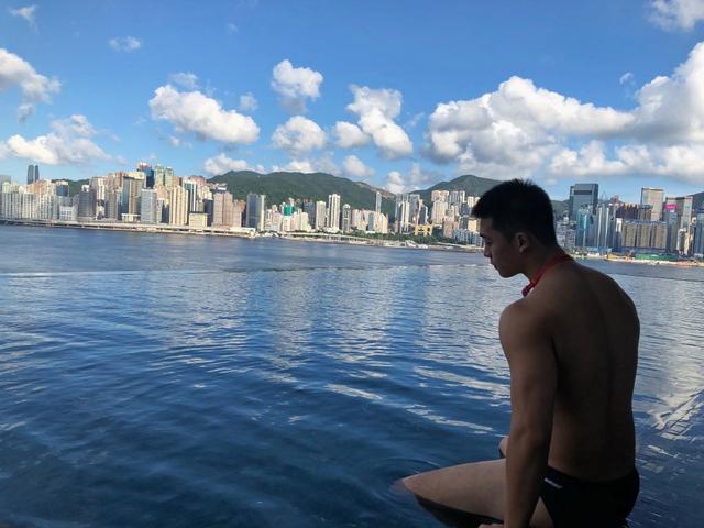 192CM的帅气篮球体育生,转做时尚博主 192CM的帅气篮球体育生,转做时尚博主