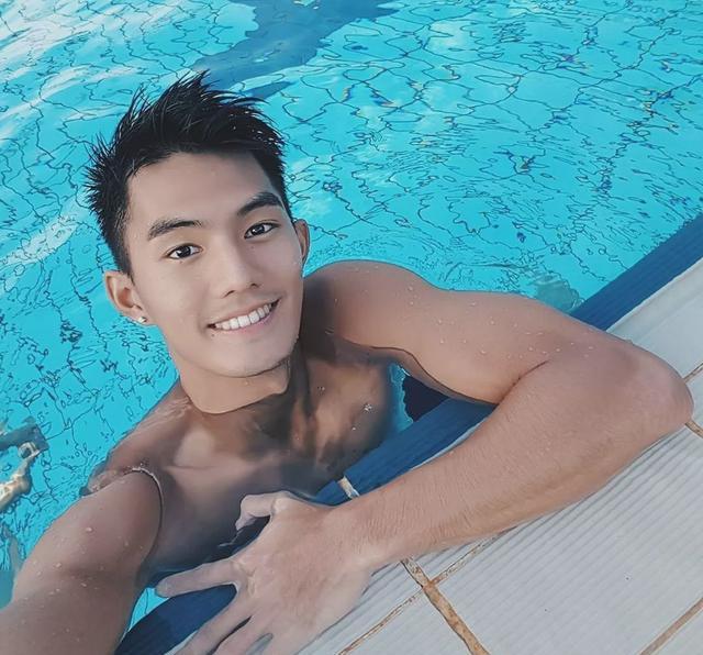 90后田径运动男生去演网剧,大长腿肌肉身材受导演青睐 90后田径运动男生去演网剧,大长腿肌肉身材受导演青睐