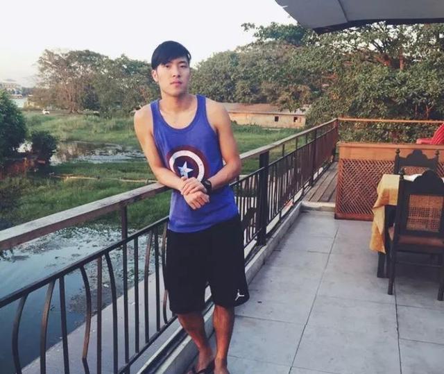 185CM飞行员男人味十足,是你想要这样的男友吧 185CM飞行员男人味十足,是你想要这样的男友吧