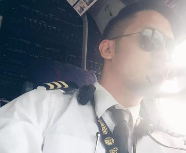 185CM飞行员男人味十足,是你想要这样的男友吧 185CM飞行员男人味十足,是你想要这样的男友吧