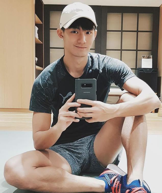 90后田径运动男生去演网剧,大长腿肌肉身材受导演青睐 90后田径运动男生去演网剧,大长腿肌肉身材受导演青睐