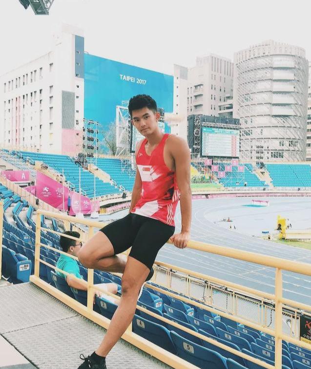 90后田径运动男生去演网剧,大长腿肌肉身材受导演青睐 90后田径运动男生去演网剧,大长腿肌肉身材受导演青睐