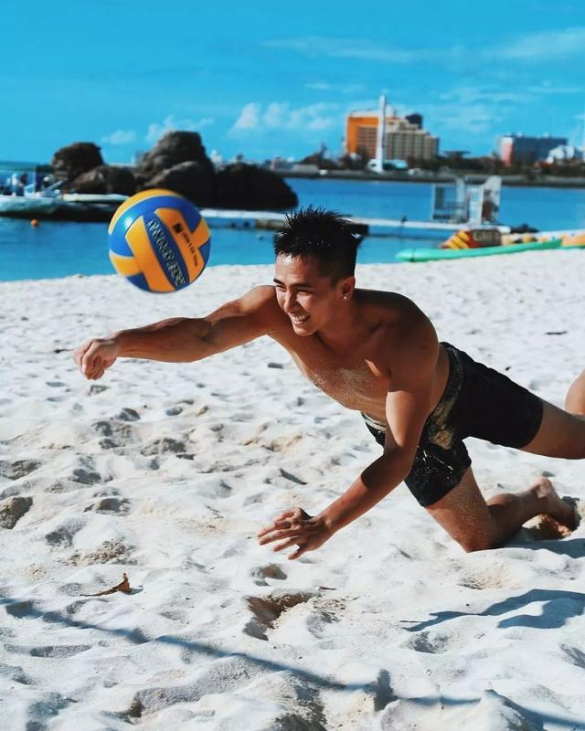 男模刘雨凯这身材也太性感太诱惑了吧 男模刘雨凯这身材也太性感太诱惑了吧