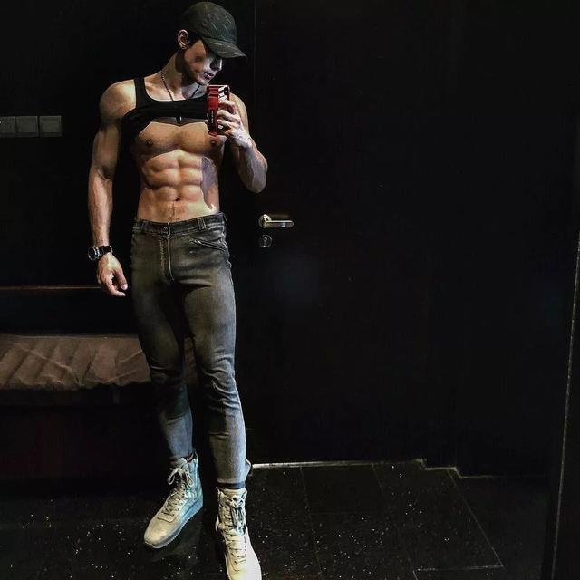 189CM体育生转战娱乐圈,实力强大被导演万里挑一 189CM体育生转战娱乐圈,实力强大被导演万里挑一