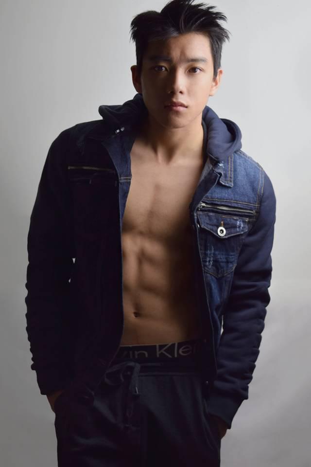 学霸转行做男模,高颜值好身材引摄影师都点赞 学霸转行做男模,高颜值好身材引摄影师都点赞