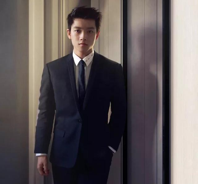 学霸转行做男模,高颜值好身材引摄影师都点赞 学霸转行做男模,高颜值好身材引摄影师都点赞