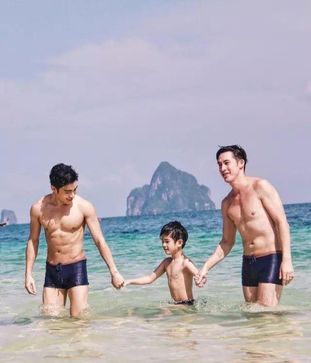 他因出演肌肉爸爸而走红,成熟男人味魅力无法挡 他因出演肌肉爸爸而走红,成熟男人味魅力无法挡