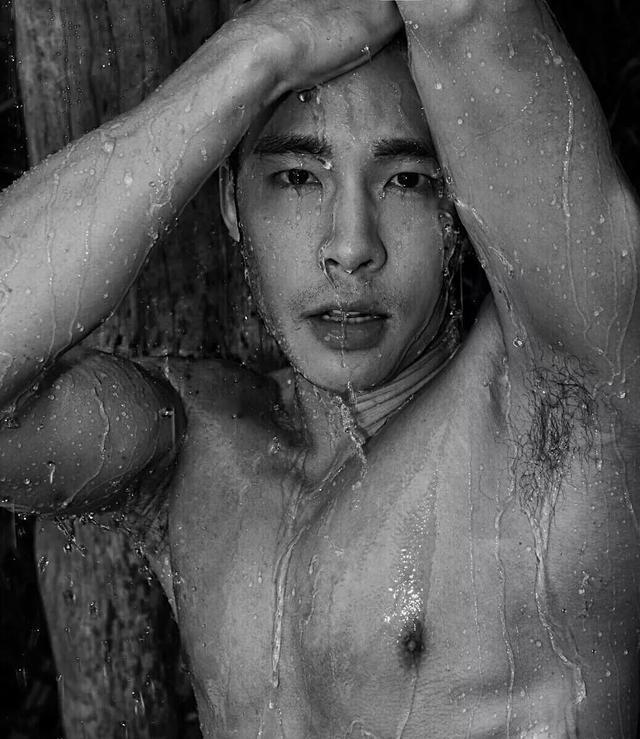 他因出演肌肉爸爸而走红,成熟男人味魅力无法挡 他因出演肌肉爸爸而走红,成熟男人味魅力无法挡