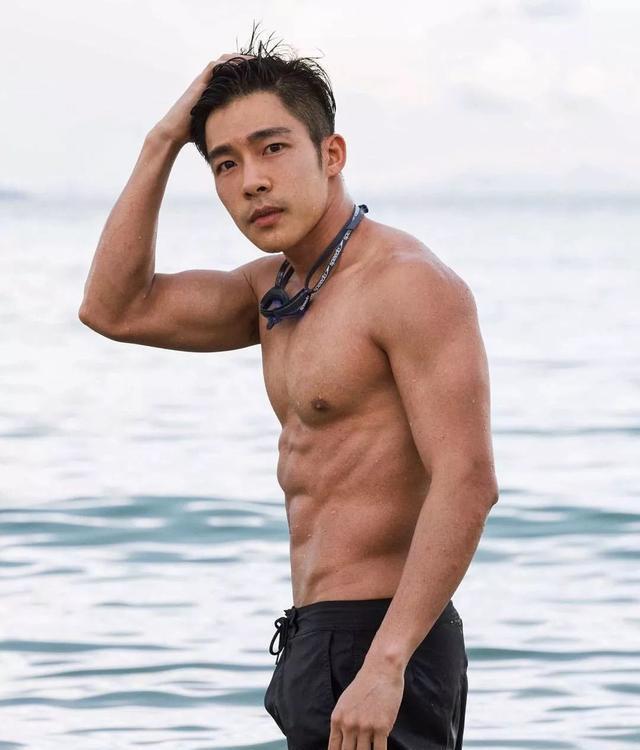 他因出演肌肉爸爸而走红,成熟男人味魅力无法挡 他因出演肌肉爸爸而走红,成熟男人味魅力无法挡