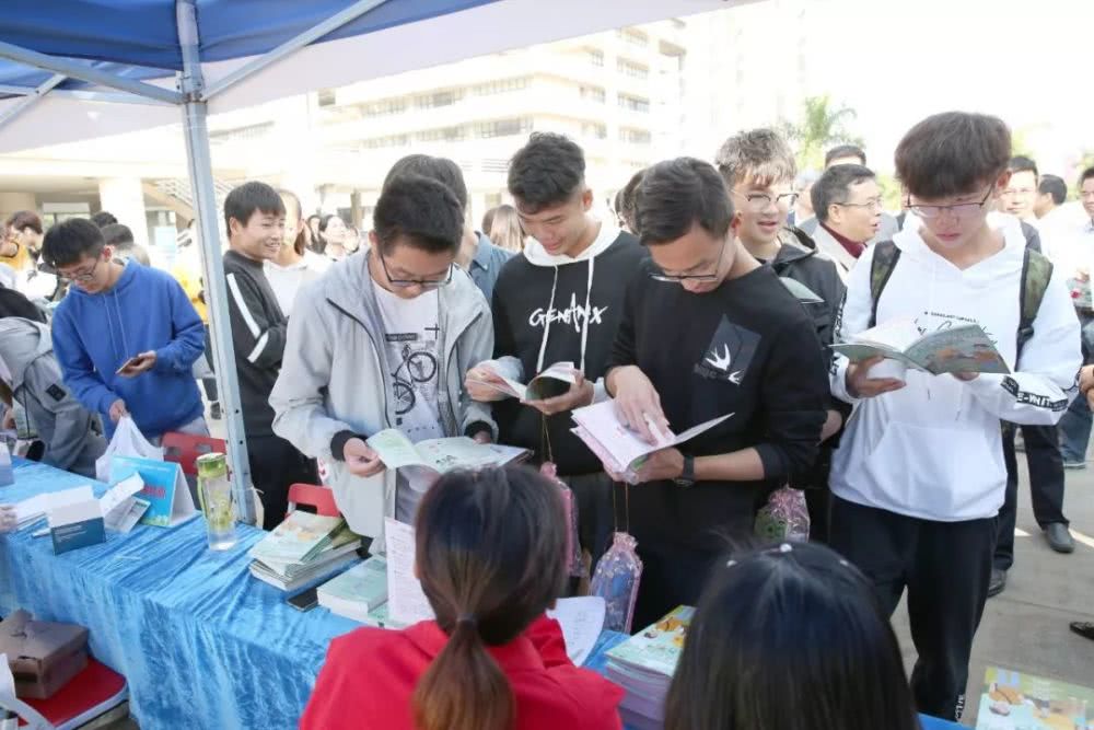 广东最新艾滋疫情概况——整体处于低流行水平,男男同性、老年病例比例增高 广东最新艾滋疫情概况——整体处于低流行水平,男男同性、老年病例比例增高