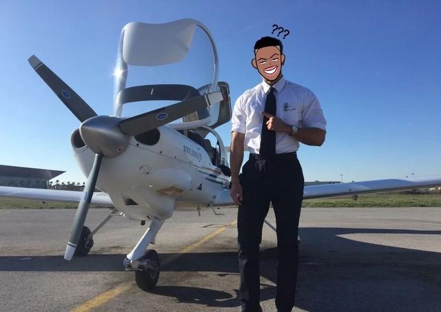 飞行员衣服下藏着这样的身材,荷尔蒙旺盛的男人 飞行员衣服下藏着这样的身材,荷尔蒙旺盛的男人