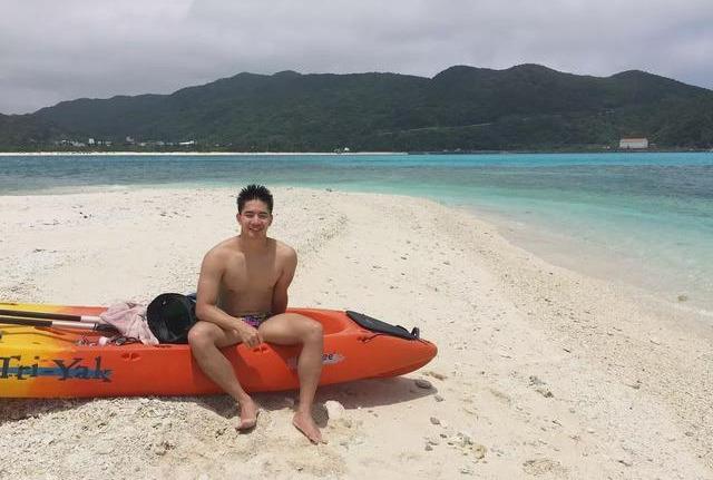 泳池偶遇的175cm的肌肉男,竟然是一名正宗的体育生 泳池偶遇的175cm的肌肉男,竟然是一名正宗的体育生