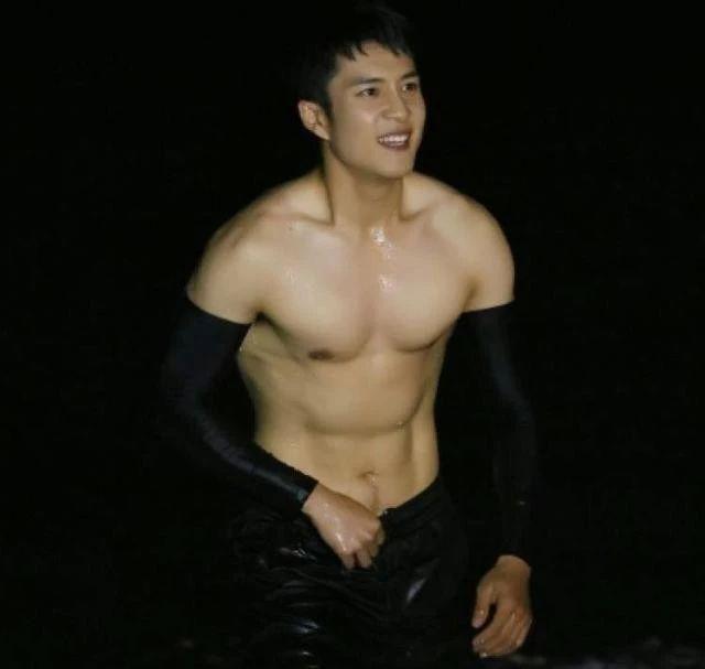 韩东君这完美的身材,连男明星都为他点赞 韩东君这完美的身材,连男明星都为他点赞