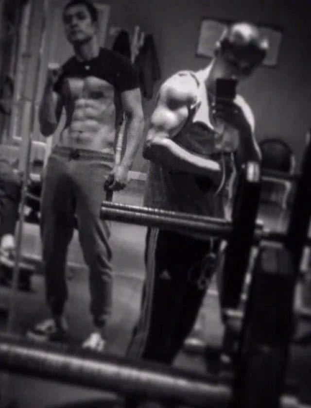 韩东君这完美的身材,连男明星都为他点赞 韩东君这完美的身材,连男明星都为他点赞