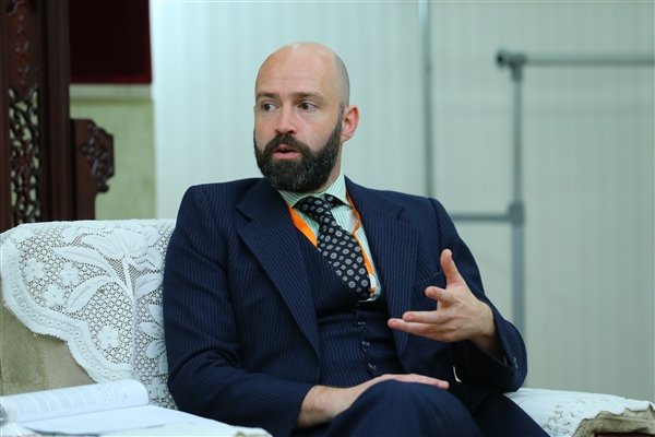 《柳叶刀-艾滋病》主编:大家都不要惧怕艾滋病 《柳叶刀-艾滋病》主编:大家都不要惧怕艾滋病