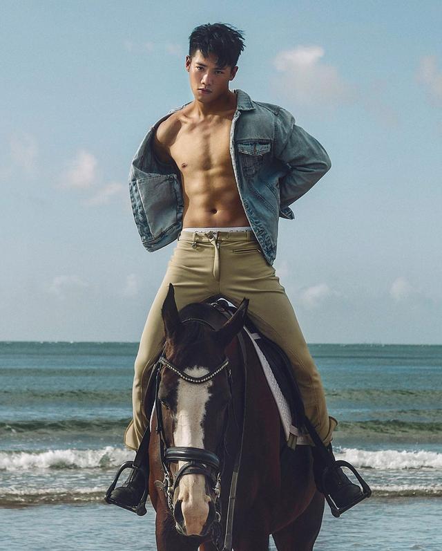 天菜小哥哥,红遍亚洲,会是你心目中的白马王子吗? 天菜小哥哥,红遍亚洲,会是你心目中的白马王子吗?