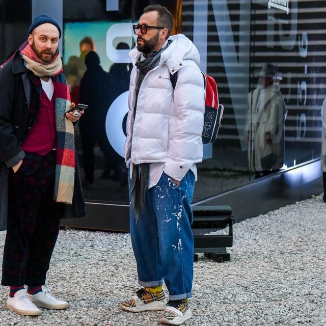 冬天穿腻了小脚裤?试试这3类阔腿裤,这么搭配舒适保暖又很有型 冬天穿腻了小脚裤?试试这3类阔腿裤,这么搭配舒适保暖又很有型