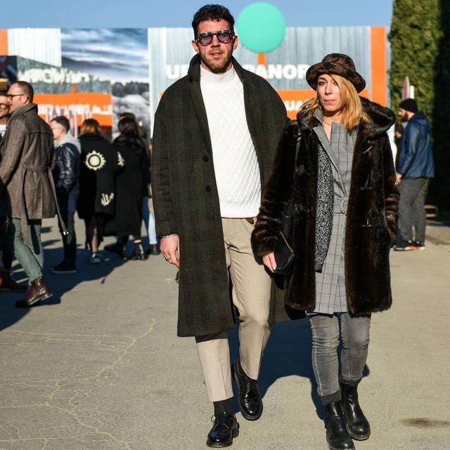 冬天穿腻了小脚裤?试试这3类阔腿裤,这么搭配舒适保暖又很有型 冬天穿腻了小脚裤?试试这3类阔腿裤,这么搭配舒适保暖又很有型