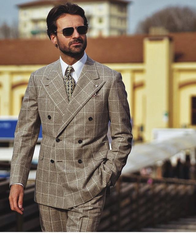 中国男人的西装高光时刻:中介不再像中介,托尼不再像托尼 中国男人的西装高光时刻:中介不再像中介,托尼不再像托尼