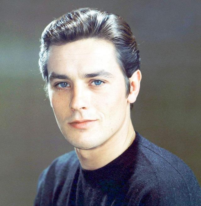 世界最帅百名帅哥,我来告诉你:肖战、十国混血儿米勒、阿兰德隆 世界最帅百名帅哥,我来告诉你:肖战、十国混血儿米勒、阿兰德隆