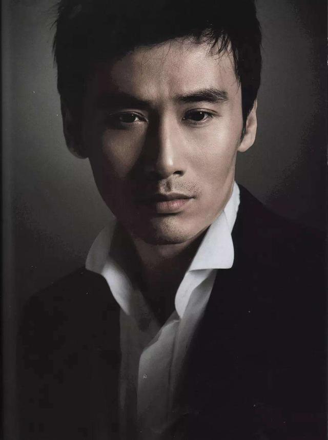 世界最帅百名帅哥,我来告诉你:肖战、十国混血儿米勒、阿兰德隆 世界最帅百名帅哥,我来告诉你:肖战、十国混血儿米勒、阿兰德隆