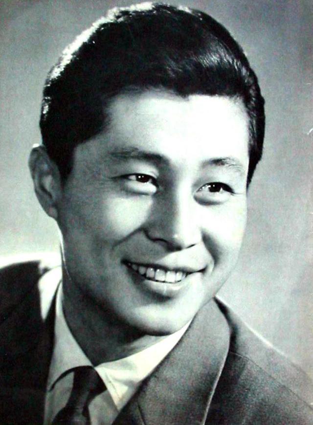 世界最帅百名帅哥,我来告诉你:肖战、十国混血儿米勒、阿兰德隆 世界最帅百名帅哥,我来告诉你:肖战、十国混血儿米勒、阿兰德隆