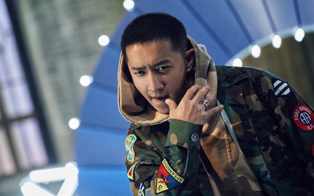 世界最帅百名帅哥,我来告诉你:肖战、十国混血儿米勒、阿兰德隆 世界最帅百名帅哥,我来告诉你:肖战、十国混血儿米勒、阿兰德隆