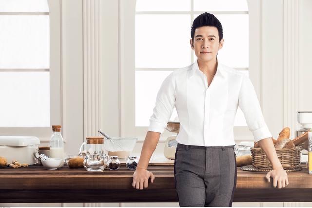 世界最帅百名帅哥,我来告诉你:肖战、十国混血儿米勒、阿兰德隆 世界最帅百名帅哥,我来告诉你:肖战、十国混血儿米勒、阿兰德隆