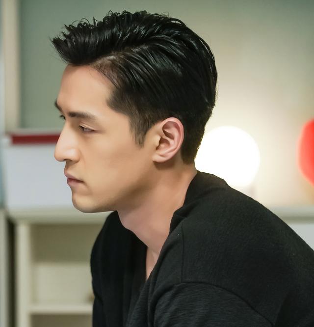 世界最帅百名帅哥,我来告诉你:肖战、十国混血儿米勒、阿兰德隆 世界最帅百名帅哥,我来告诉你:肖战、十国混血儿米勒、阿兰德隆