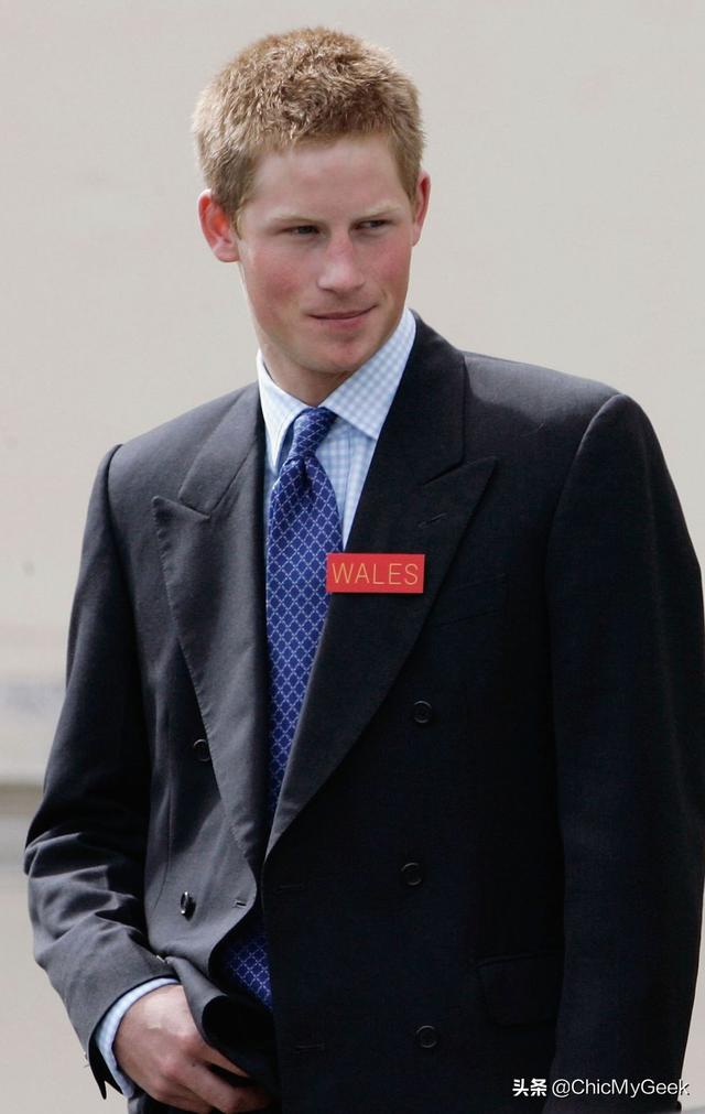 年轻的威廉和哈里王子帅炸!撞脸罗伯特·帕丁森和贾斯汀·比伯 年轻的威廉和哈里王子帅炸!撞脸罗伯特·帕丁森和贾斯汀·比伯