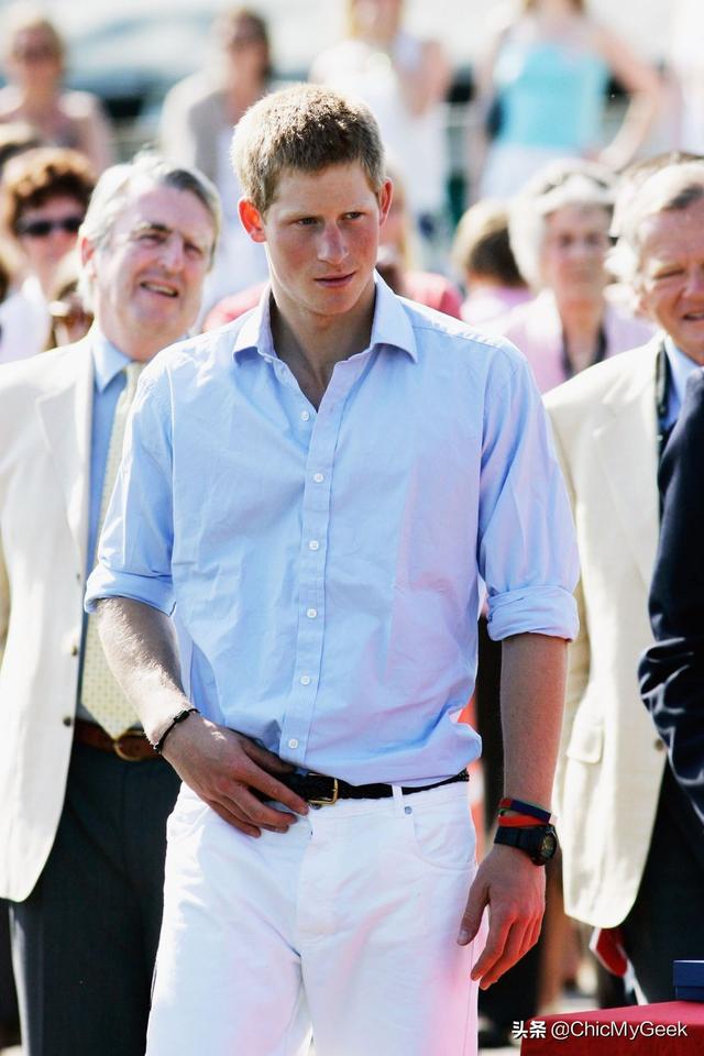 年轻的威廉和哈里王子帅炸!撞脸罗伯特·帕丁森和贾斯汀·比伯 年轻的威廉和哈里王子帅炸!撞脸罗伯特·帕丁森和贾斯汀·比伯