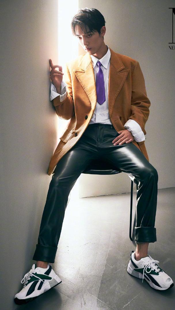 183cm肖战和185cm李现,你更喜欢哪位? 183cm肖战和185cm李现,你更喜欢哪位?