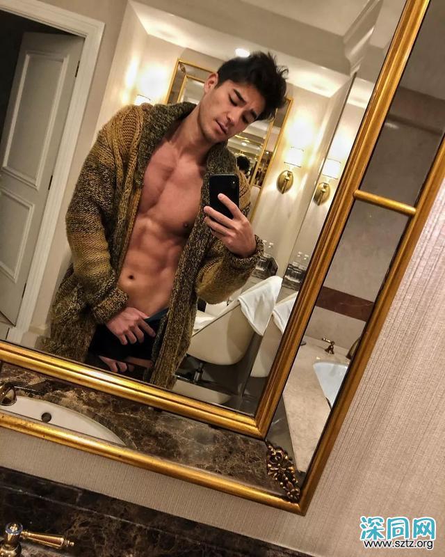 靠眼睛能隔空撩到人无法自拔,岛国最浪男模硬照一览 靠眼睛能隔空撩到人无法自拔,岛国最浪男模硬照一览