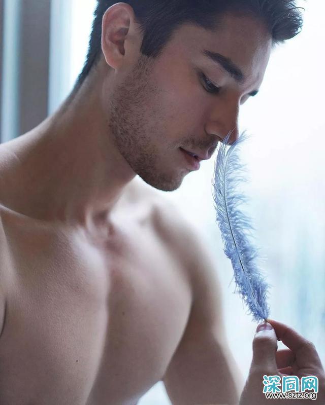 靠眼睛能隔空撩到人无法自拔,岛国最浪男模硬照一览 靠眼睛能隔空撩到人无法自拔,岛国最浪男模硬照一览