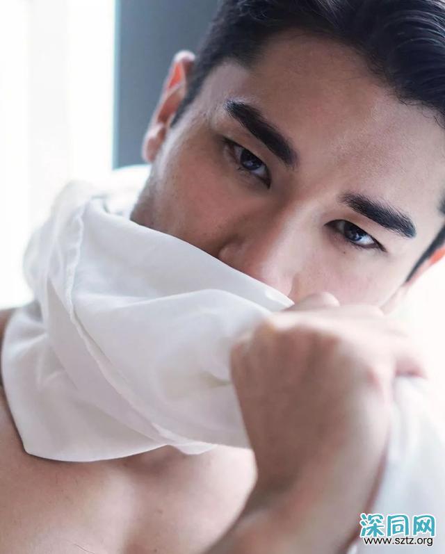 靠眼睛能隔空撩到人无法自拔,岛国最浪男模硬照一览 靠眼睛能隔空撩到人无法自拔,岛国最浪男模硬照一览