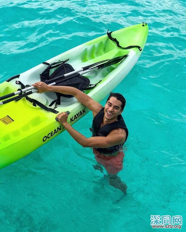 靠眼睛能隔空撩到人无法自拔,岛国最浪男模硬照一览 靠眼睛能隔空撩到人无法自拔,岛国最浪男模硬照一览