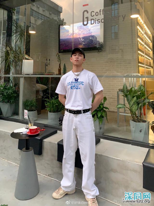 短寸+衣品+肌肉,妥妥的战斗肌 短寸+衣品+肌肉,妥妥的战斗肌