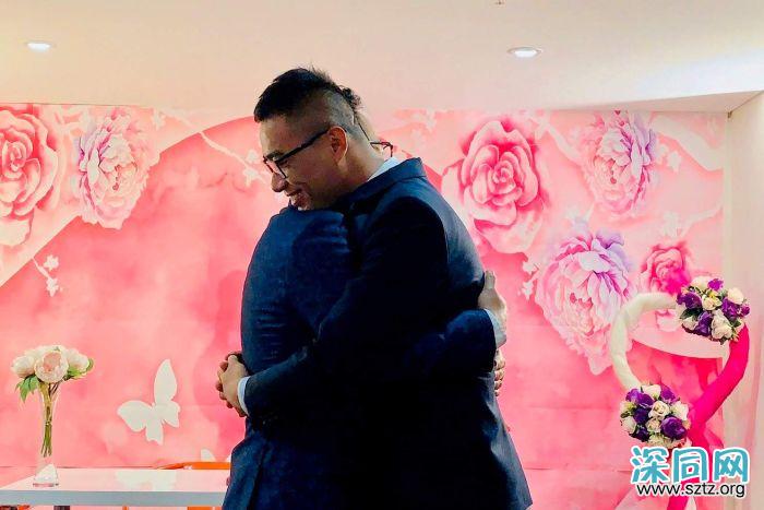 向世界宣告做自己——悉尼同性恋狂欢节中的华人 向世界宣告做自己——悉尼同性恋狂欢节中的华人