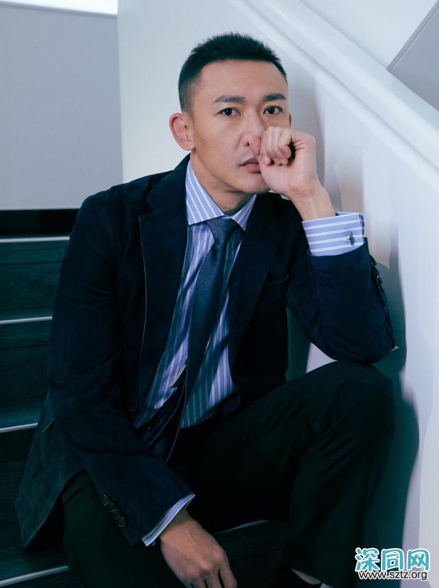 《延禧攻略》中的“大猪蹄子”聂远,在生活中穿西装的他更有魅力 《延禧攻略》中的“大猪蹄子”聂远,在生活中穿西装的他更有魅力