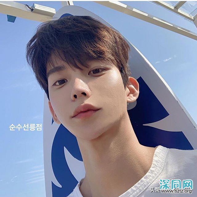 最受年轻男士欢迎的发型,烫个帅气更有型 最受年轻男士欢迎的发型,烫个帅气更有型