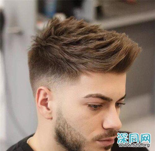 帅哥都在剪的发型 两面三面剃一半帅到炸 帅哥都在剪的发型 两面三面剃一半帅到炸