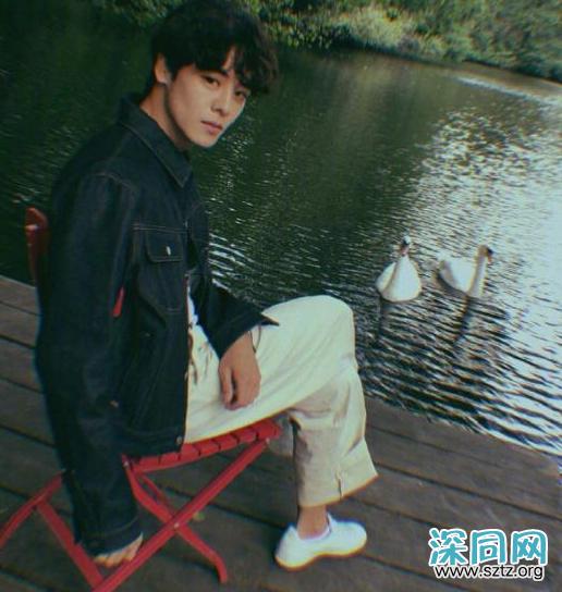 男生这样穿洋气又阳光,颜值上升好几个度,谁看到都心动了 男生这样穿洋气又阳光,颜值上升好几个度,谁看到都心动了