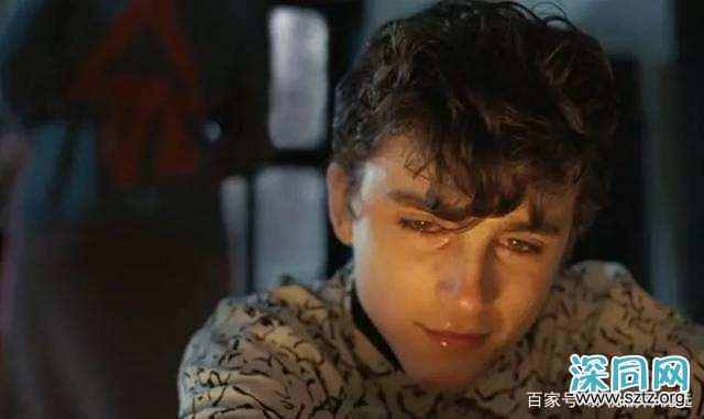 《请以你的名字呼唤我》:一场爱的教育,对同性电影的别样诠释 《请以你的名字呼唤我》:一场爱的教育,对同性电影的别样诠释