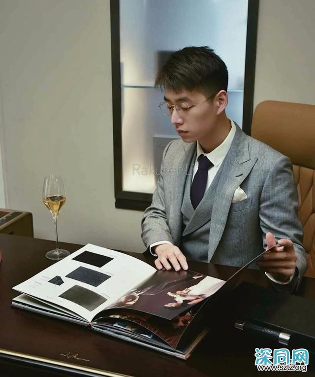 一个十分可口的甜菜鲜肉,90后正装小奶狗 一个十分可口的甜菜鲜肉,90后正装小奶狗