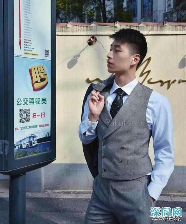 一个十分可口的甜菜鲜肉,90后正装小奶狗 一个十分可口的甜菜鲜肉,90后正装小奶狗