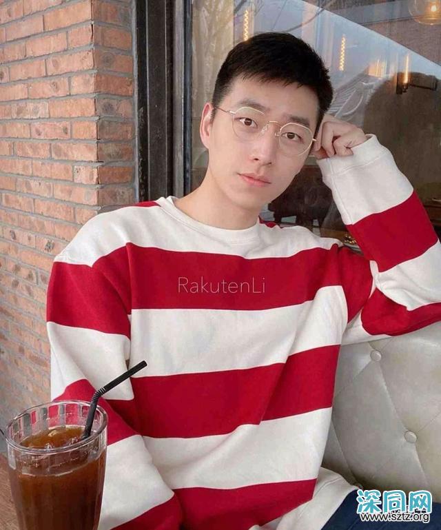 一个十分可口的甜菜鲜肉,90后正装小奶狗 一个十分可口的甜菜鲜肉,90后正装小奶狗