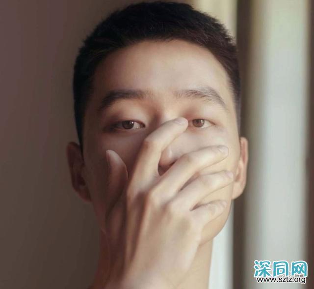 一个十分可口的甜菜鲜肉,90后正装小奶狗 一个十分可口的甜菜鲜肉,90后正装小奶狗