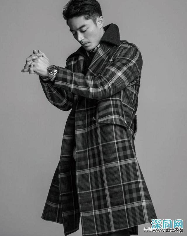 霍建华MAN到失控,剃光头荷尔蒙爆棚,一般人模仿不来 霍建华MAN到失控,剃光头荷尔蒙爆棚,一般人模仿不来