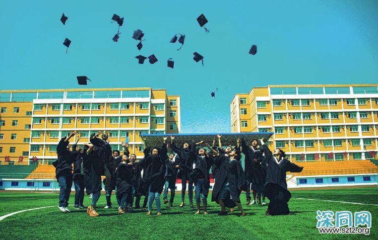 究竟有多少大学生能接受婚前同居和同性恋爱? 究竟有多少大学生能接受婚前同居和同性恋爱?